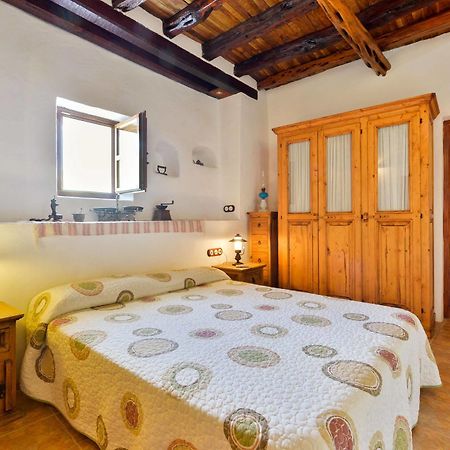 Villa Can Toni Es Cucons Сан-Джоан-де-Лабріджа Екстер'єр фото