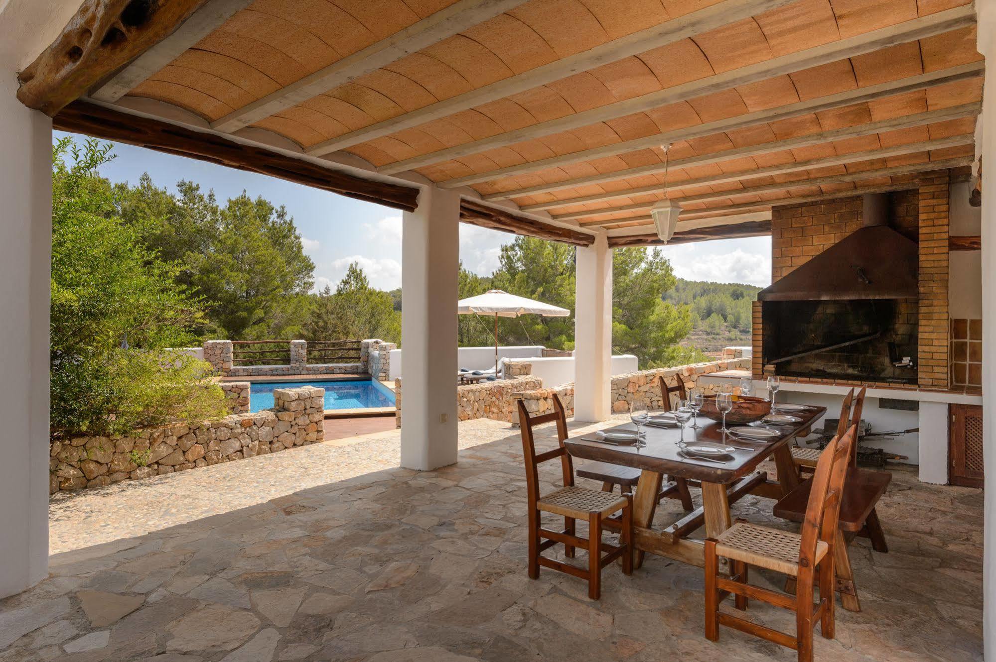 Villa Can Toni Es Cucons Сан-Джоан-де-Лабріджа Екстер'єр фото